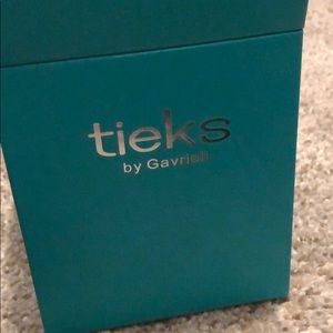 Meet your Posher, Carrie